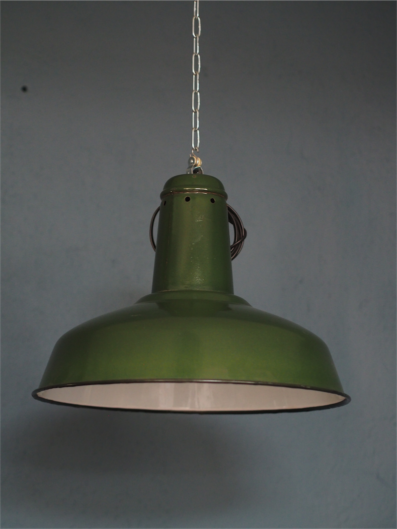 suspension gamelle abat jour emaillee vert lampe industrielle